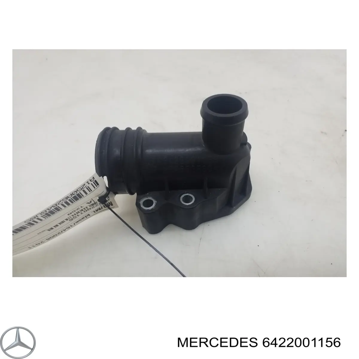 6422001156 Mercedes фланець системи охолодження (трійник)