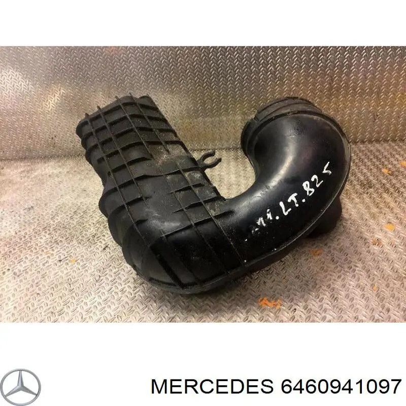 Купити A6460941097 Mercedes Патрубок повітряний, вихід повітряного фільтра