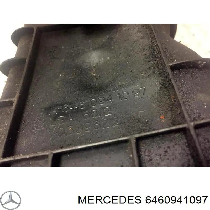 A6460941097 Mercedes Патрубок повітряний, вихід повітряного фільтра