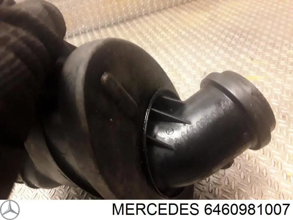 Купити A6460980807 Mercedes Патрубок повітряний, вихід з турбіни (наддув)