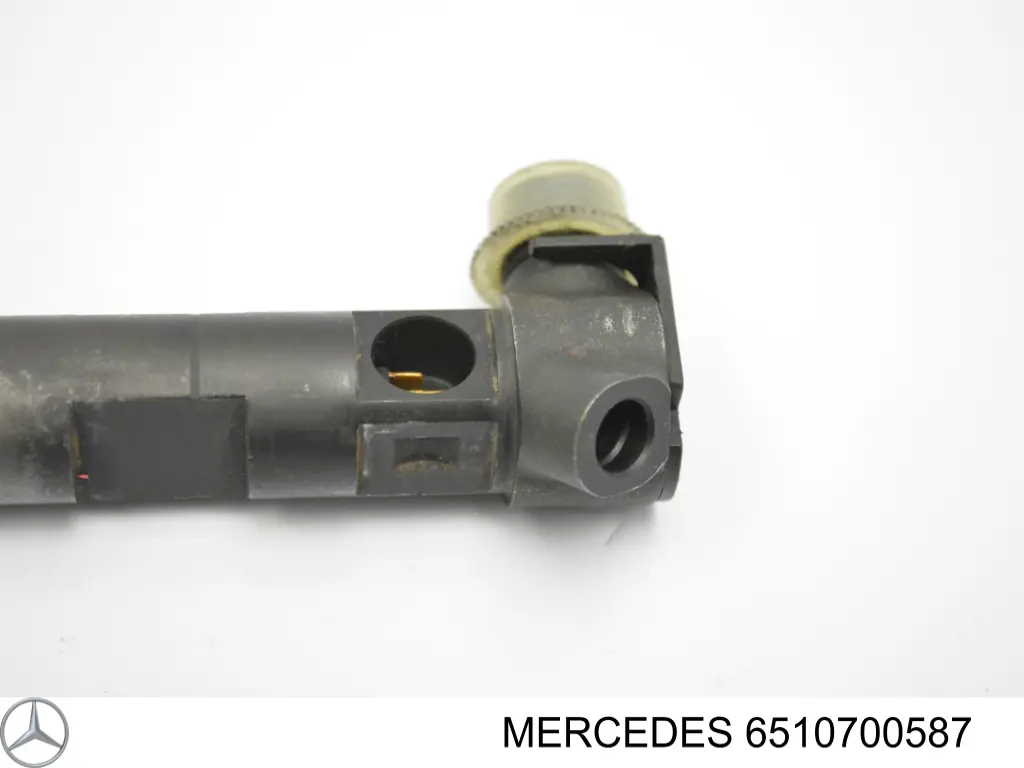 Купити A651070498705 Mercedes Форсунка дизельна в зборі, розпилювач + тримач