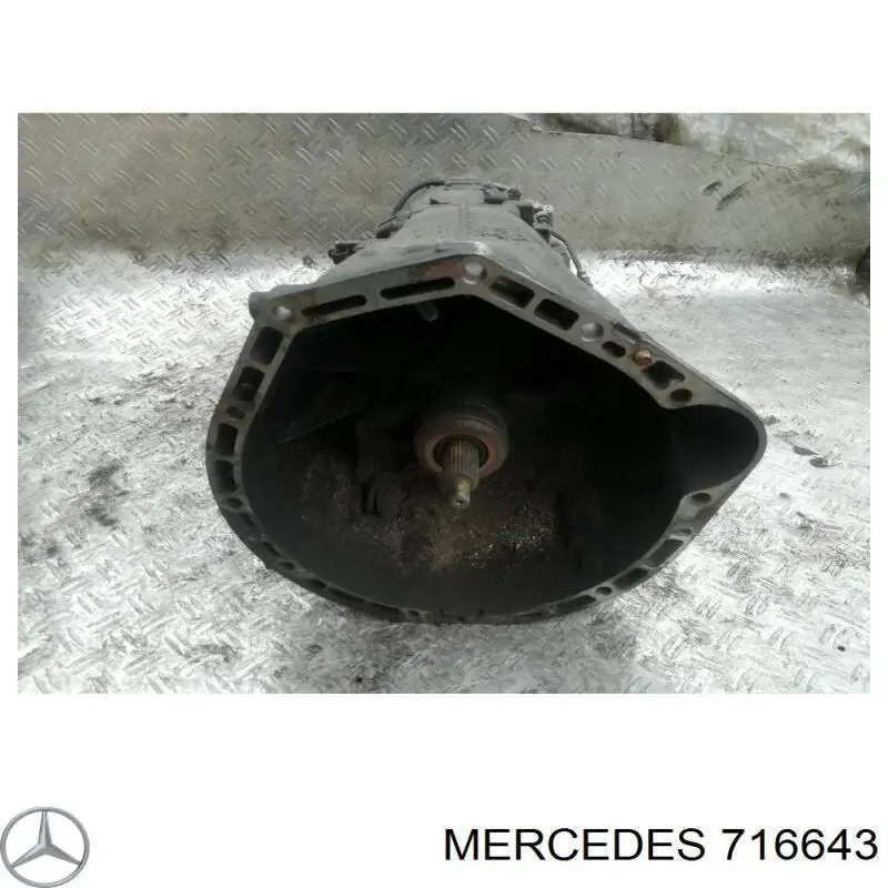 716643 Mercedes 