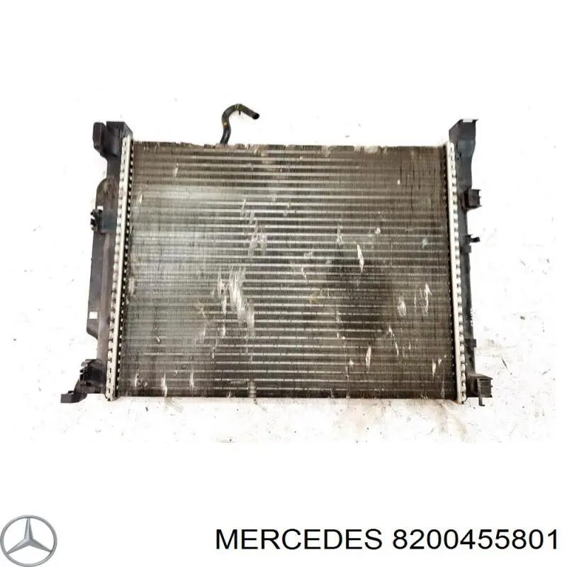 Радіатор охолодження двигуна 8200455801 Mercedes