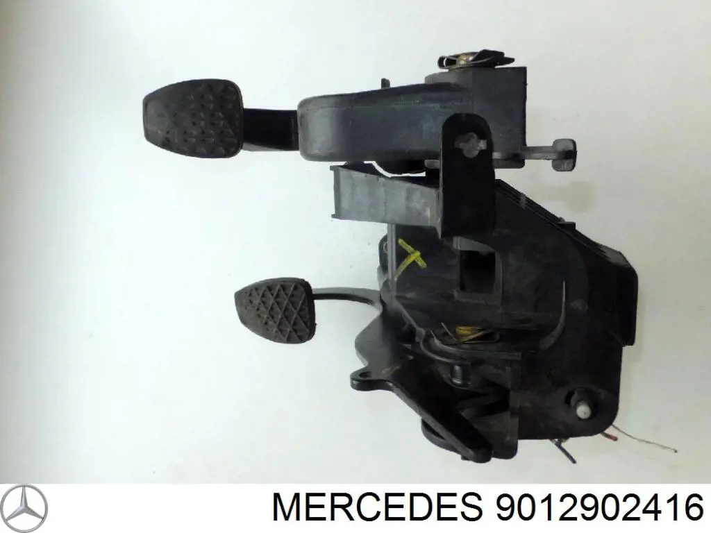 9012902416 Mercedes педаль зчеплення