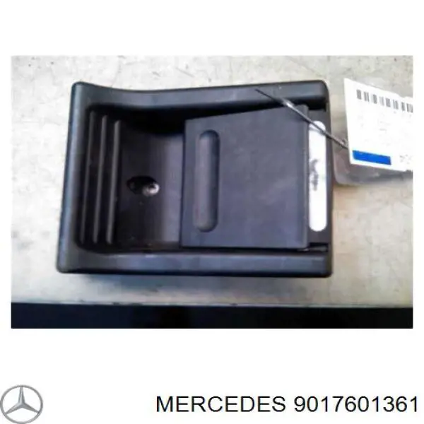 9017601361 Mercedes ручка двері бічної/зсувної внутрішня