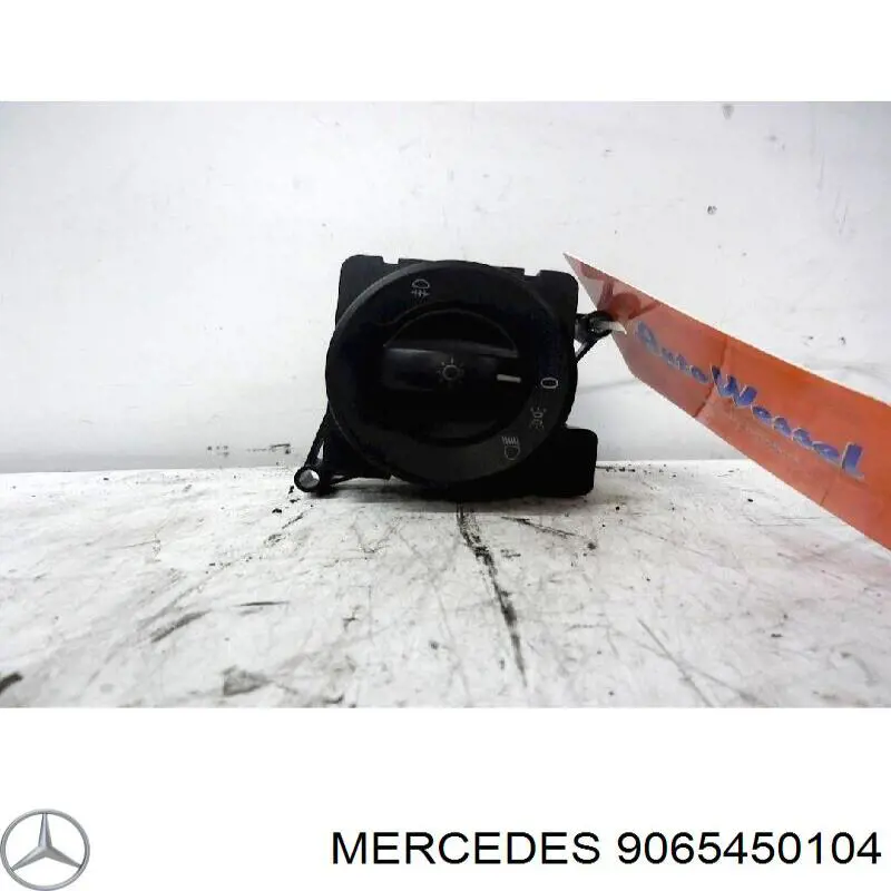 9065450104 Mercedes перемикач світла фар, на "торпеді"