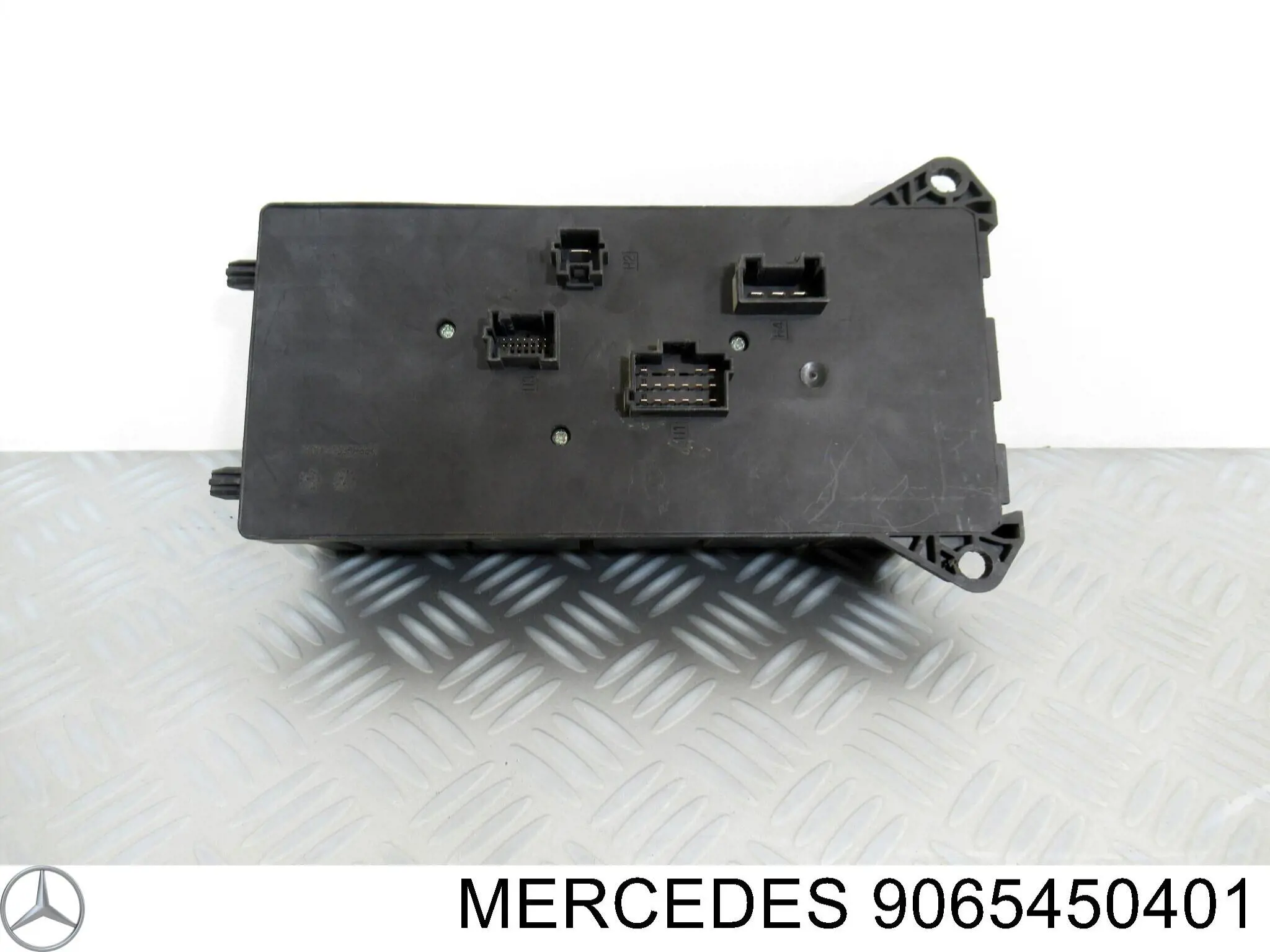  9065450401 Mercedes