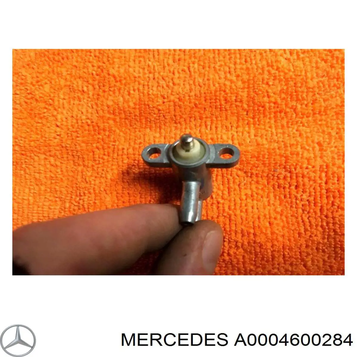 Клапан замку запалення зупинки двигуна на Mercedes 100 (631)