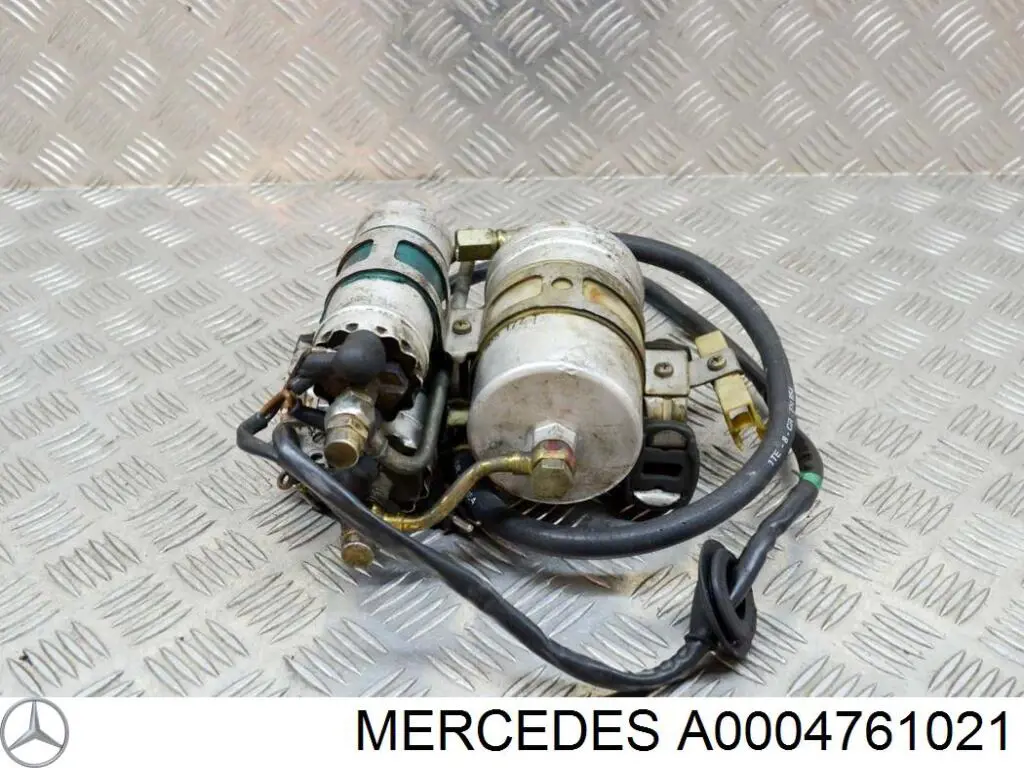 Купити A0004761021 Mercedes Гідроакумулятор системи живлення