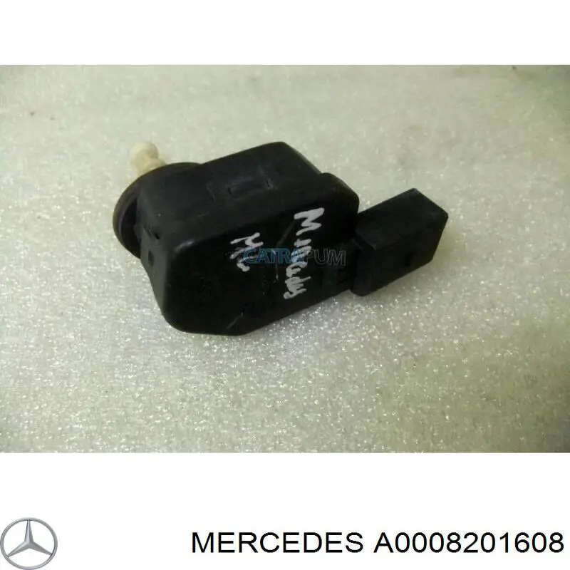 A0008201608 Mercedes коректор фари