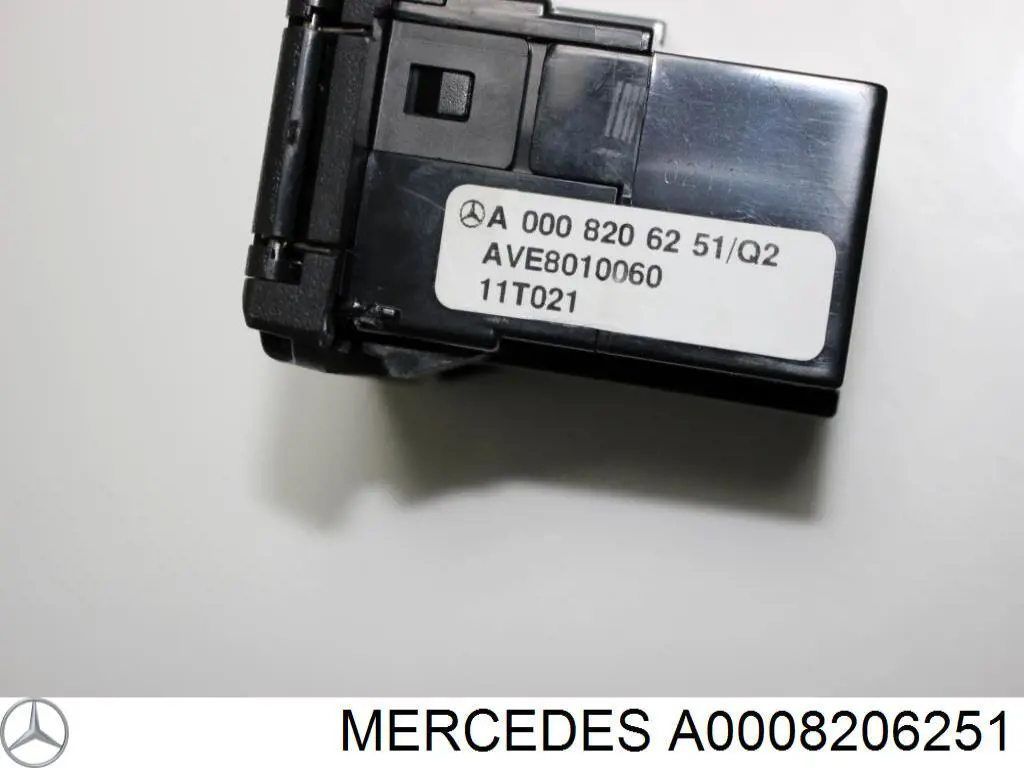 A0008206251 Mercedes 