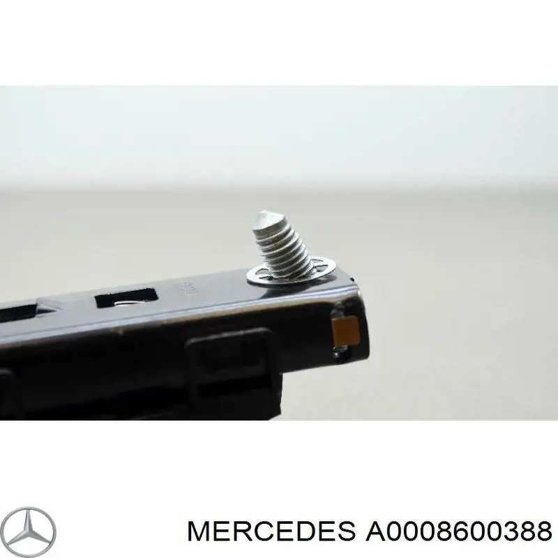  Mercedes A0008600388