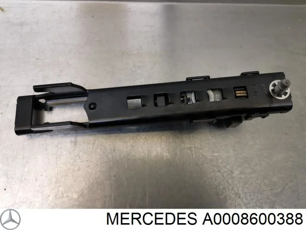 Регулятор висоти ременя безпеки передній лівий Mercedes A0008600388 ціна, від 6.33 USD
