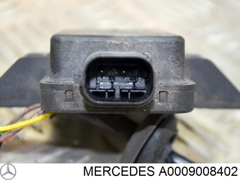 Блок системи контролю тиску в шинах A0009008402 Mercedes
