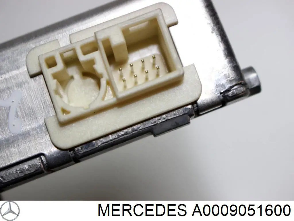 A0009051600 Mercedes Модуль керування камерою