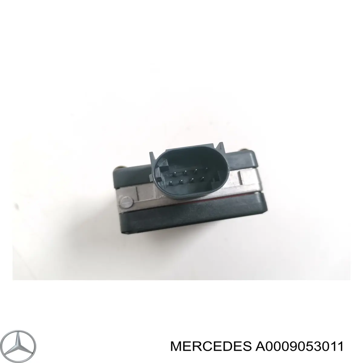 A0009053011 Mercedes Радарний датчик дистанції
