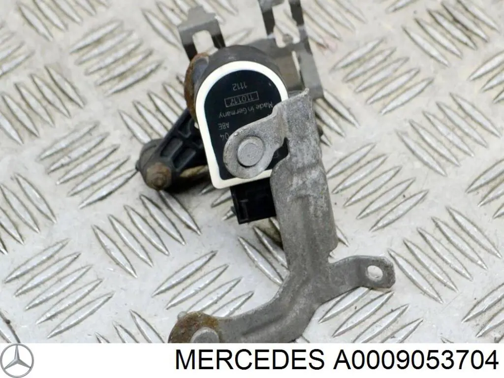 Датчик рівня положення кузова, передній Mercedes A0009053704 ціна, від 15.84 USD