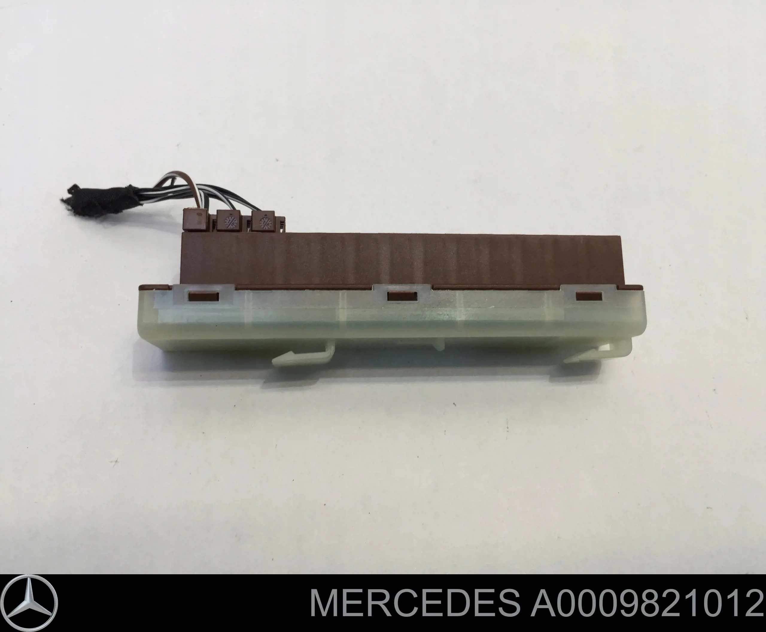 Купити A0009821012 Mercedes 