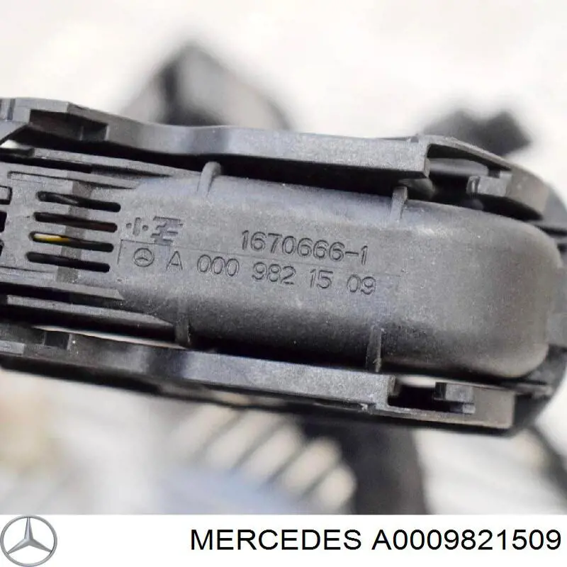 Купити A0009821509 Mercedes 