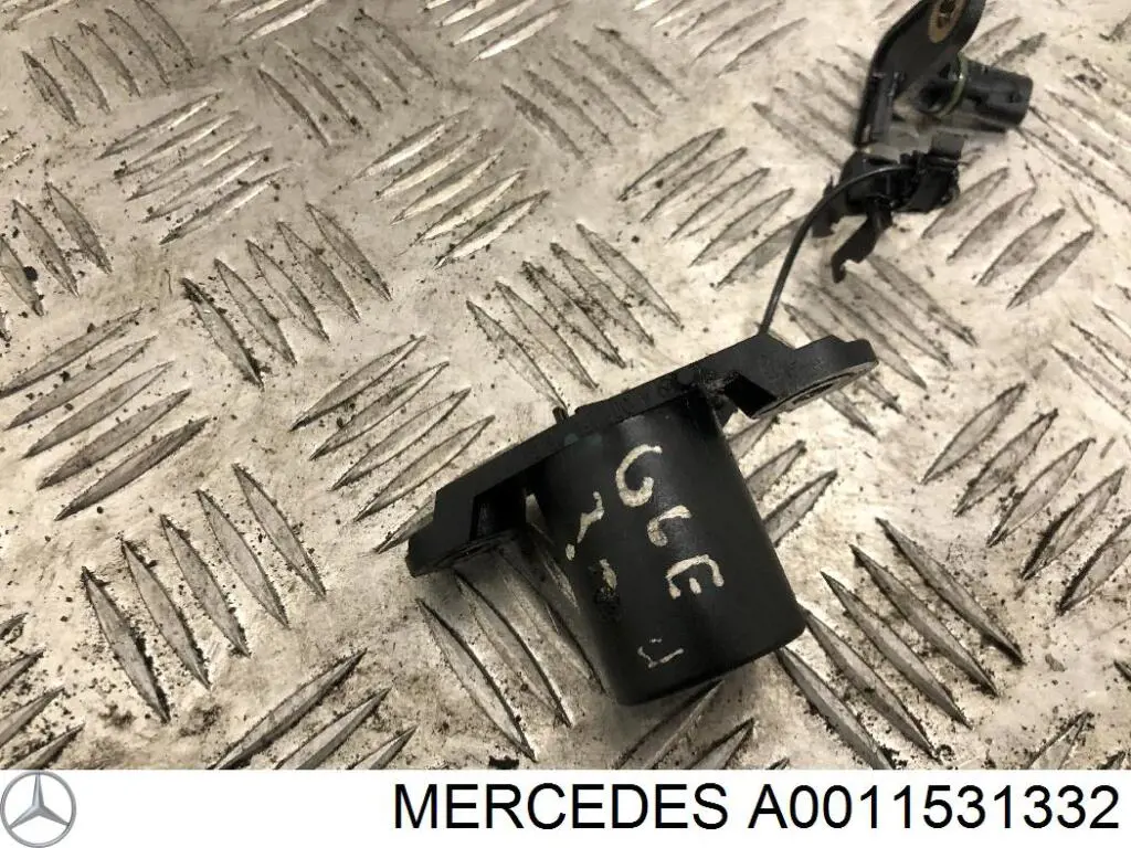 A0011531332 Mercedes датчик рівня масла двигуна