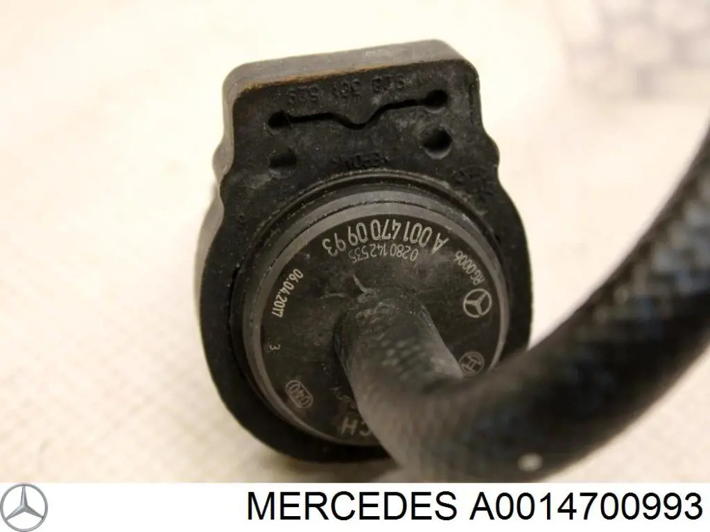 Клапан вентиляції газів паливного бака Mercedes A0014700993