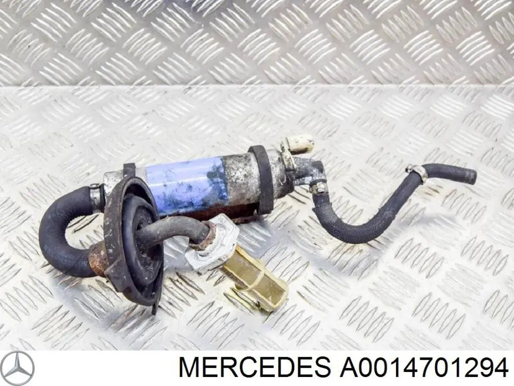 A0014701294 Mercedes топливный насос магистральный