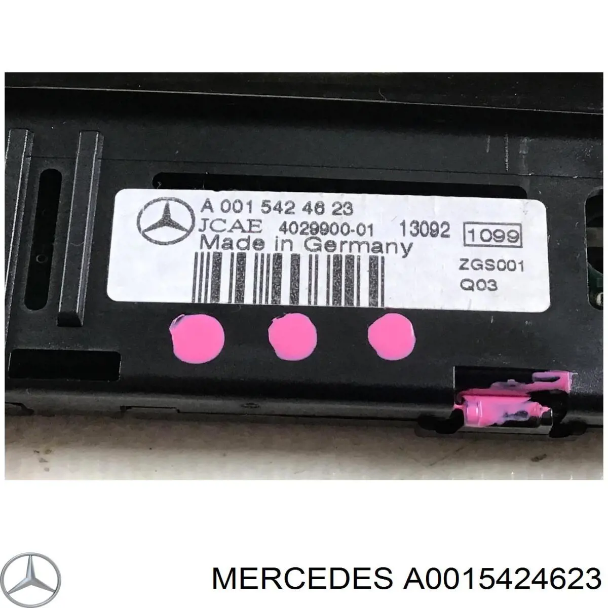 Дисплей парктроніка Mercedes A0015424623 ціна, від 12.67 USD