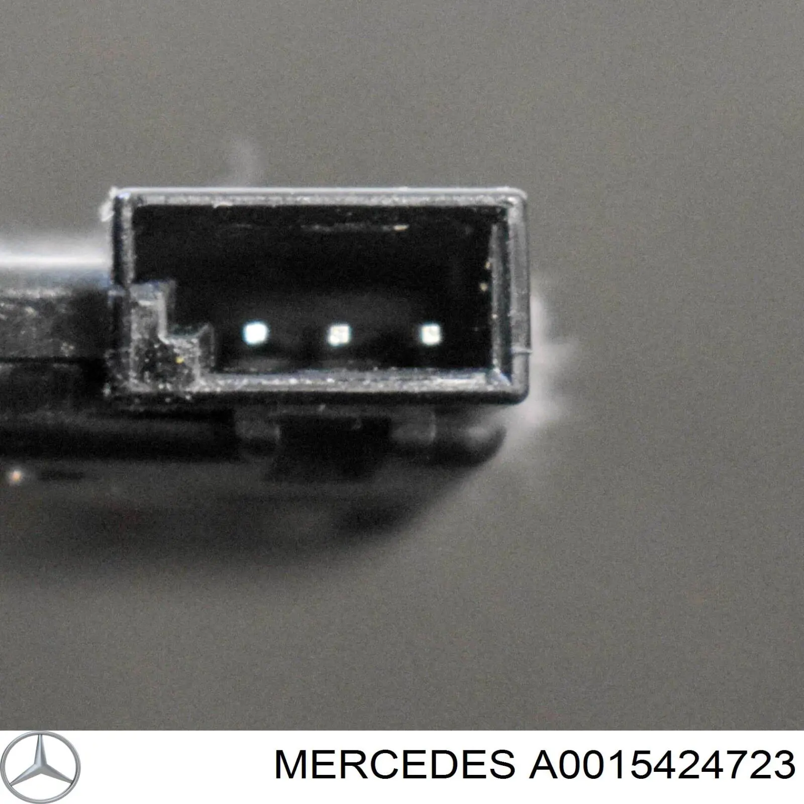 Дисплей парктроніка Mercedes A0015424723 ціна, від 10.12 USD