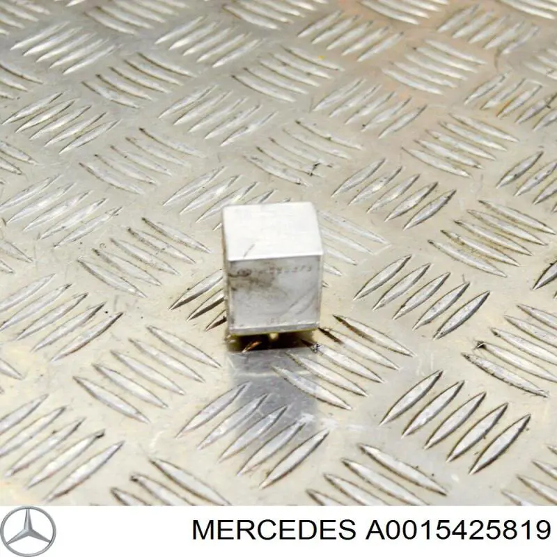 Купити A0015425819 Mercedes 