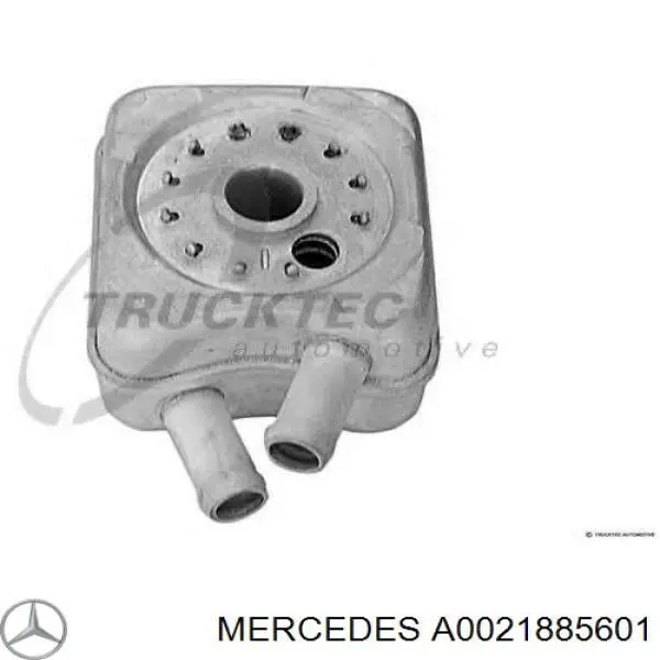 A0021885601 Mercedes радіатор масляний (холодильник, під фільтром)