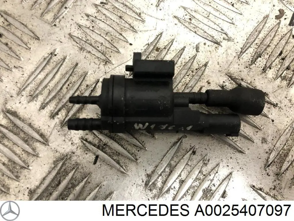 Клапан перемикання системи подачі повітря A0025407097 Mercedes