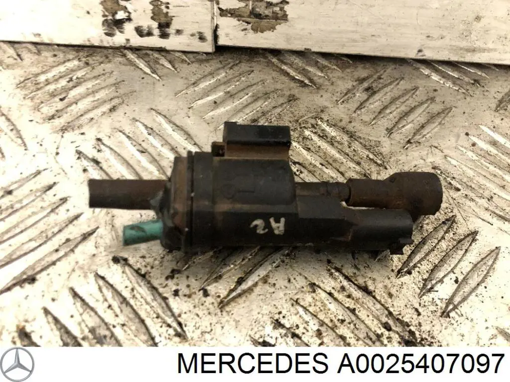 Клапан електропневматичний Mercedes A0025407097