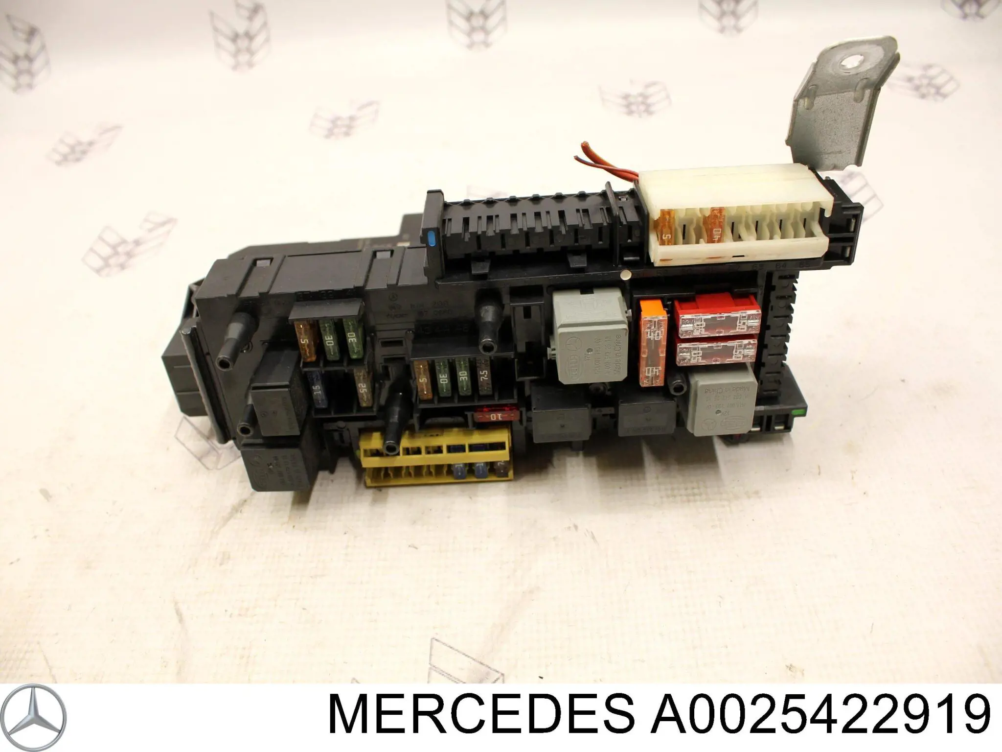 Купити A0025422919 Mercedes 