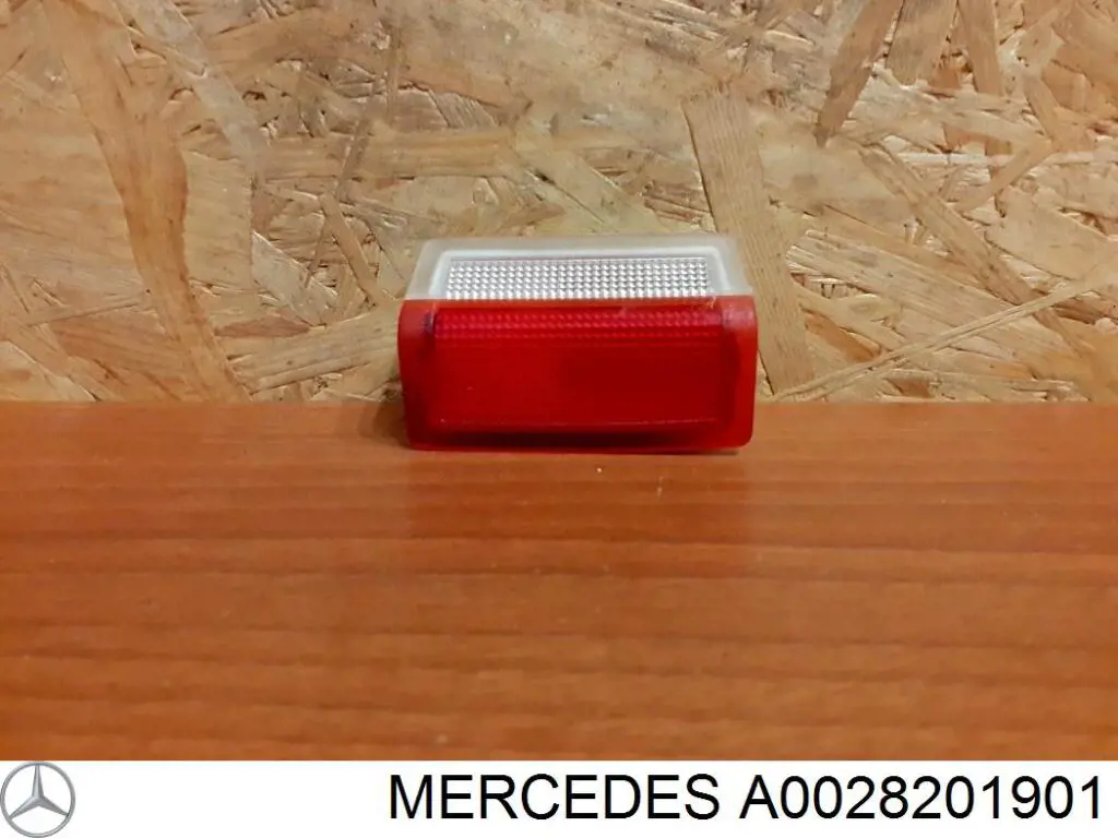 Купити A0028201901 Mercedes Лампа підсвічування в двері, передньої правої