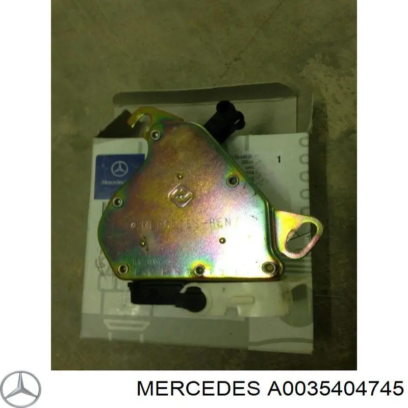 Купити A0035404745 Mercedes 
