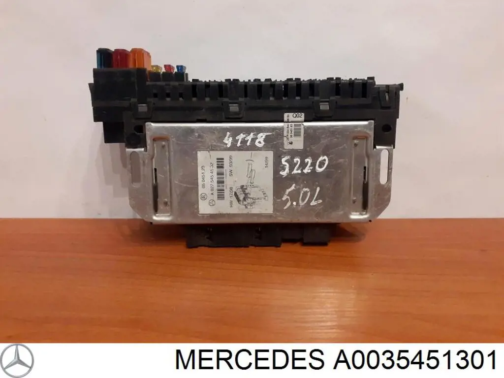 Блок запобіжників задній, салонний Mercedes A0035451301 ціна, від 2.53 USD