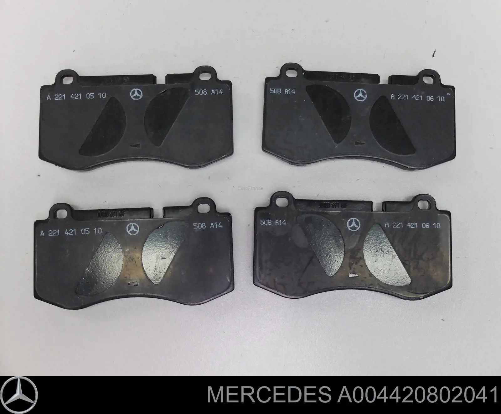 Колодки гальмівні передні, дискові A004420802041 Mercedes