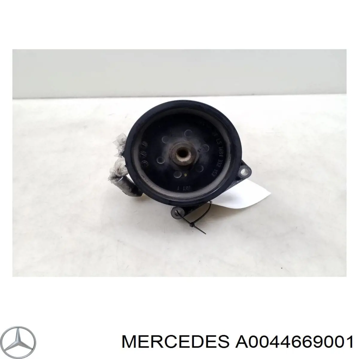 Насос ГПК Mercedes A0044669001 ціна, від 141.08 USD