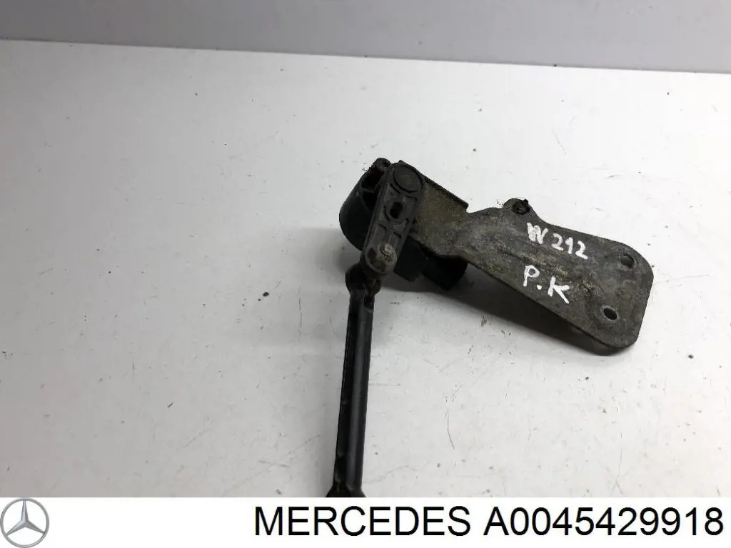 Датчик рівня положення кузова, задній A0045429918 Mercedes