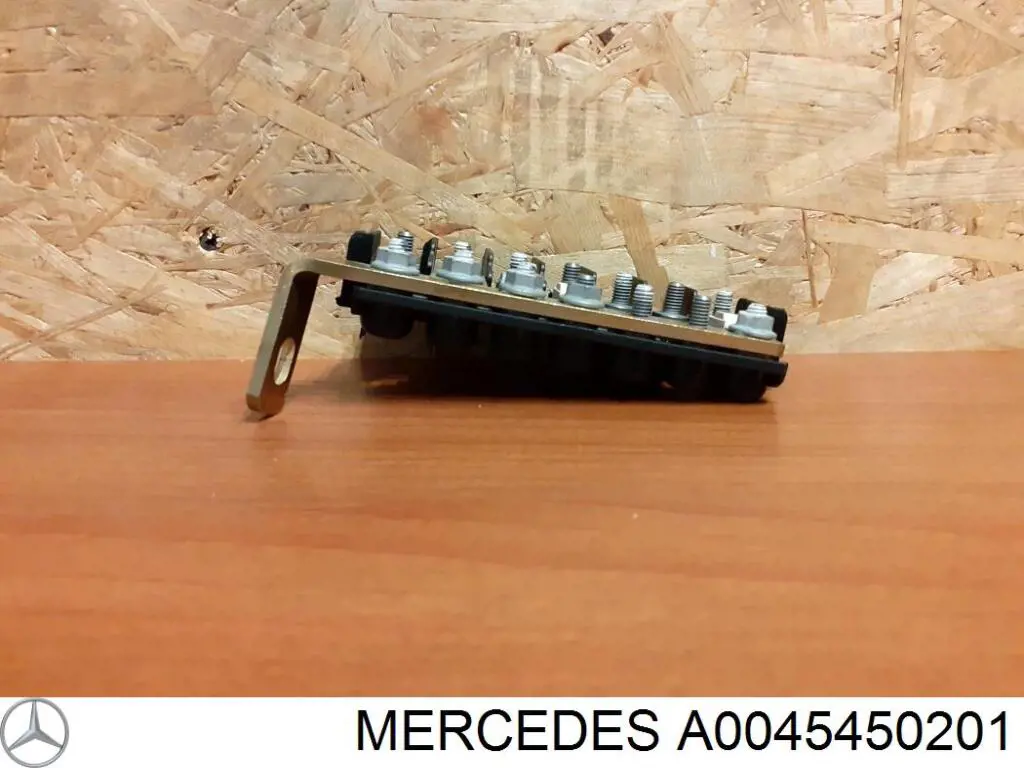 A0045450201 Mercedes