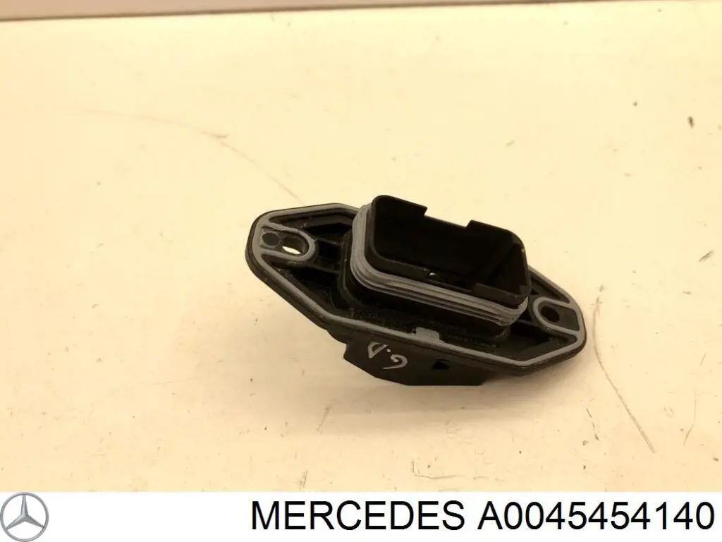  Mercedes A0045454140 ціна, від 2.53 USD
