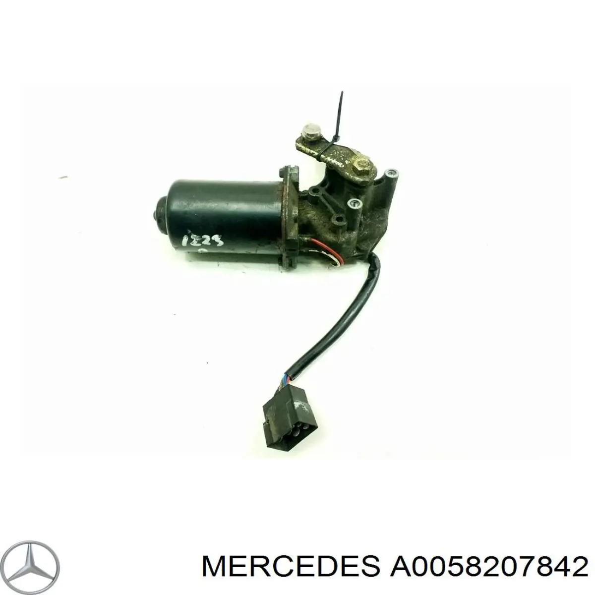 A0058207842 Mercedes двигун склоочисника лобового скла (трапеції)