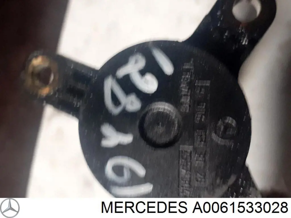 Манометри (показник тиску масла) Mercedes A0061533028 ціна, від 44.80 USD