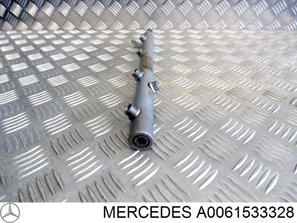 Датчик тиску палива Mercedes A0061533328 ціна, від 25.34 USD