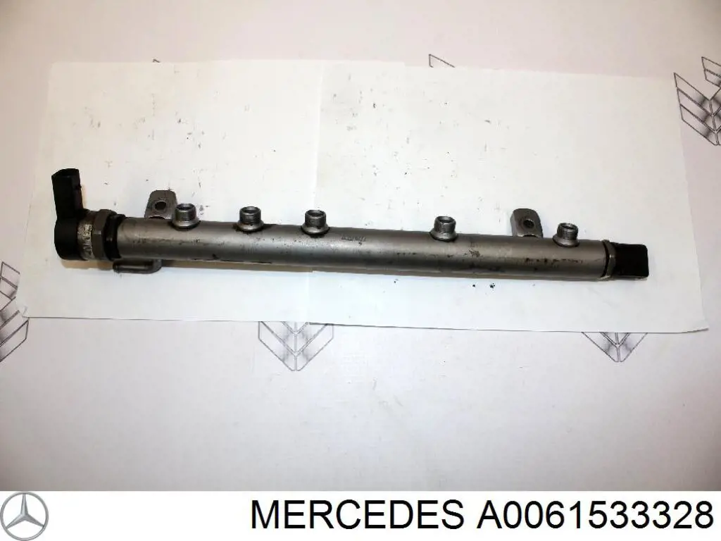 Датчик тиску палива A0061533328 Mercedes