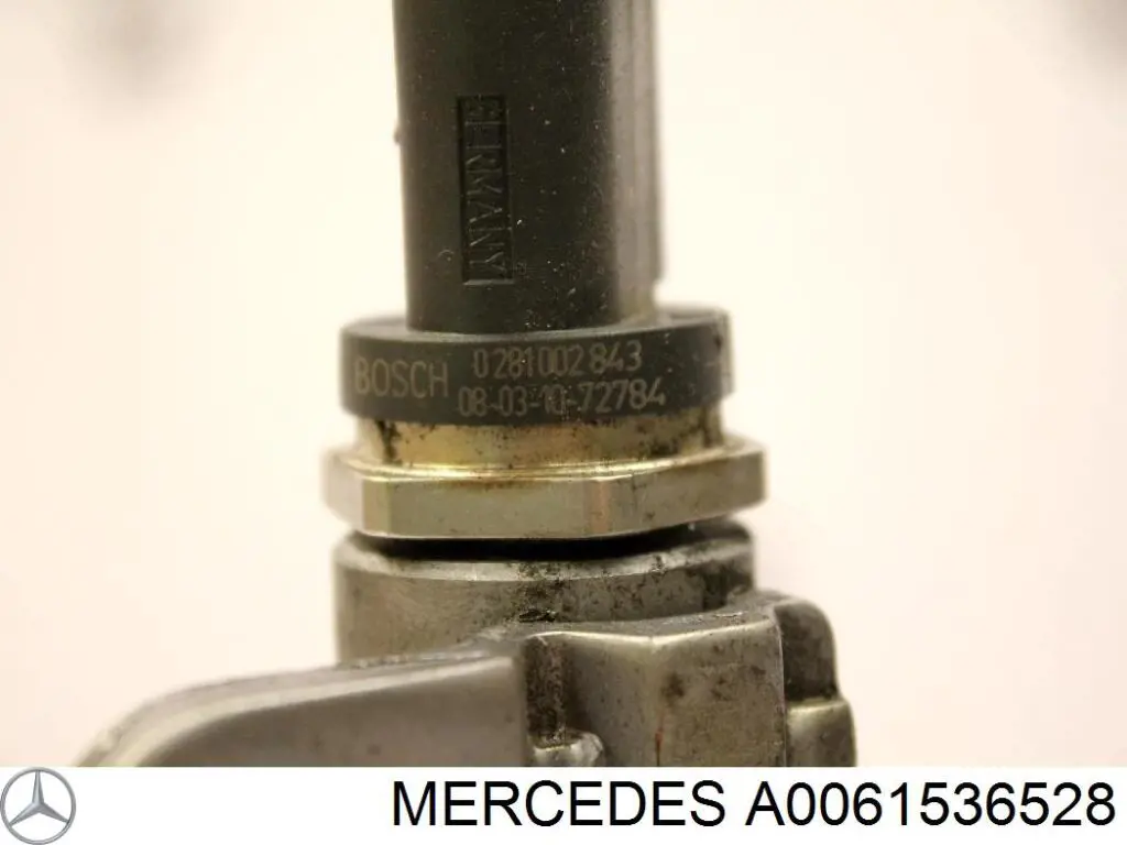 Датчик тиску палива A0061536528 Mercedes