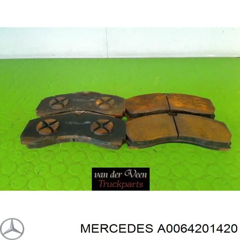 Купити A0064201420 Mercedes Колодки гальмівні передні, дискові