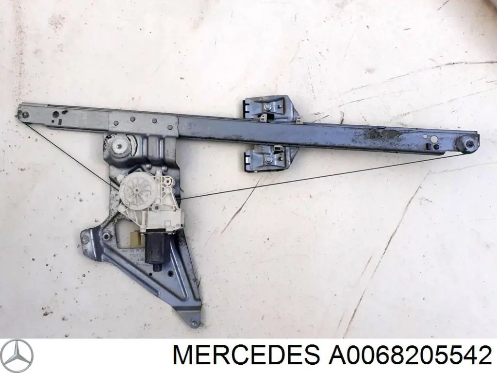 Купити A0068205542 Mercedes Двигун склопідіймача двері передньої, правої