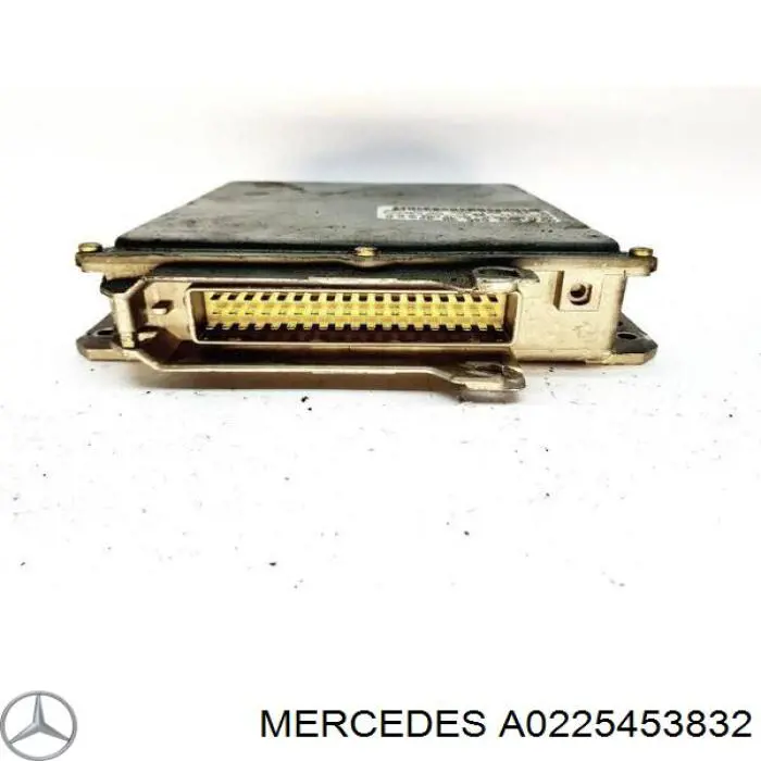 Купити A0225453832 Mercedes Модуль управління двигуном