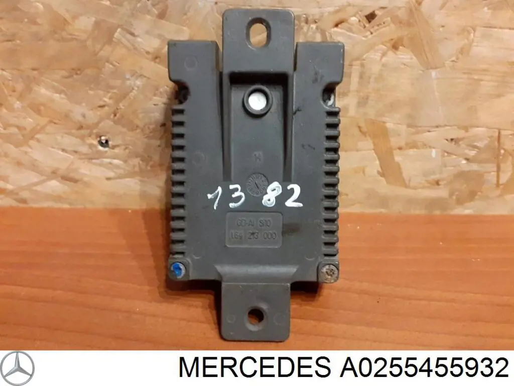 Купити A0255455932 Mercedes Регулятор оборотів вентилятора